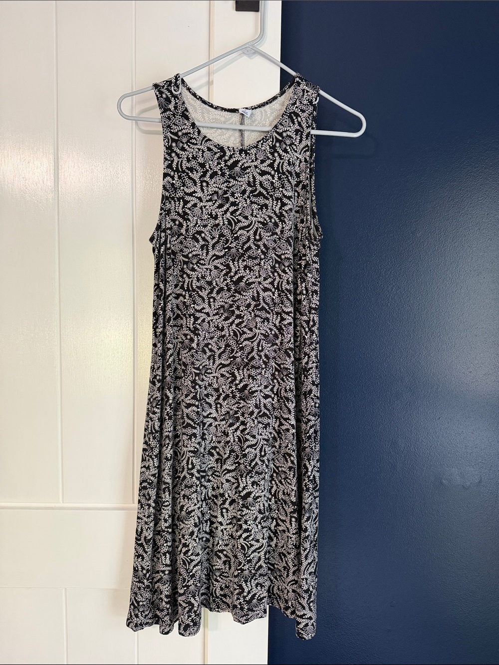 Old Navy Black and White Floral-Print Midi Dress